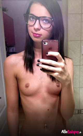 Astride salope au telrose salope au telrose